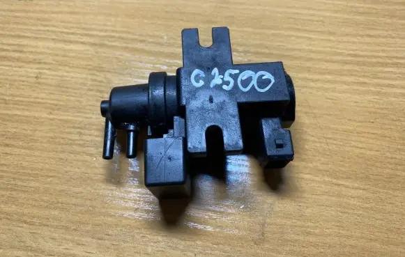 BMW X5 E70 Turbo solenoid valve 7796634 C2500