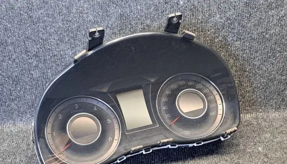 Hyundai i40 Speedometer (instrument cluster) 940013Z050 11001783620H