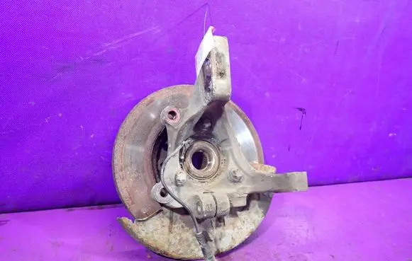 Opel Vectra C Front wheel hub spindle knuckle
