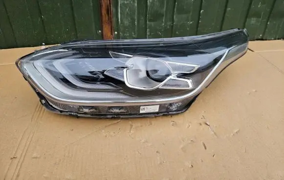 KIA Ceed Headlight/headlamp