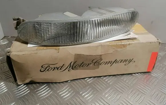 Front indicator light