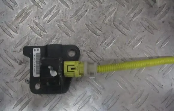 Subaru Legacy Airbag deployment crash/impact sensor 98231AE000 187600-3470