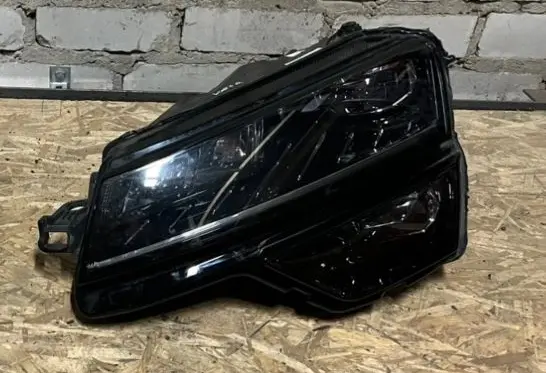 Skoda Karoq Headlight/headlamp 57B941015D 0021590402