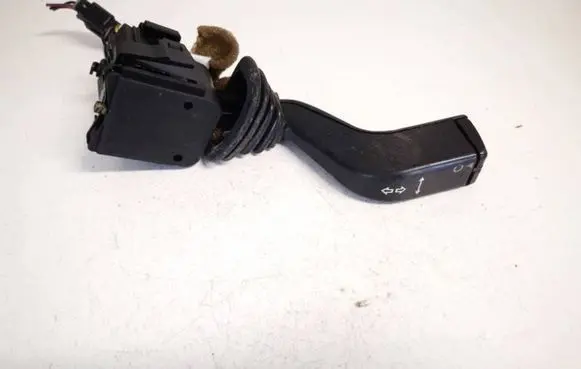 Opel Zafira A Indicator stalk 90560990 90560991