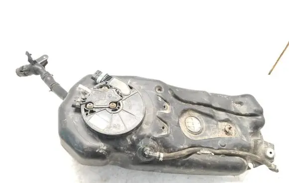 Jaguar XE AdBlue liquid reservoir FPLA5J229AB 3150715120248 0444040015