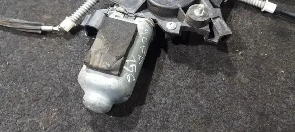 Alfa Romeo 156 Front door window regulator motor