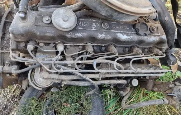 Nissan Patrol 260 Engine