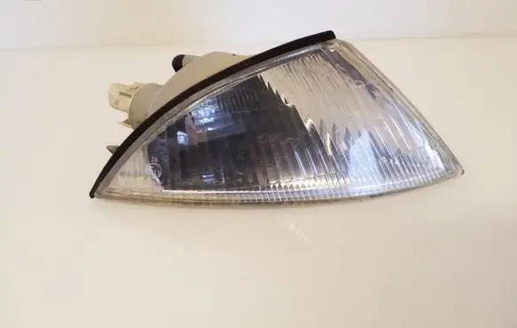 Mitsubishi Carisma Front indicator light 185147B 010299