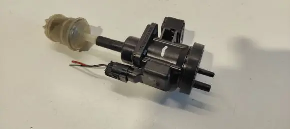 Mercedes-Benz A W168 Turbo solenoid valve