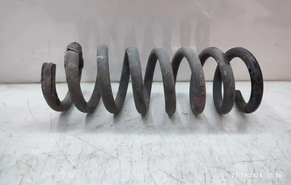 Mercedes-Benz E C207 W207 Rear coil spring