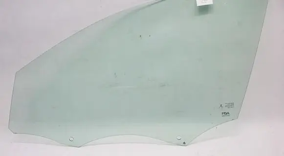 Citroen C4 III e-C4 Front door window glass four-door