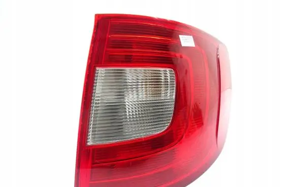 Skoda Superb B6 (3T) Rear/tail lights SKODASUPERBIIKOMBI