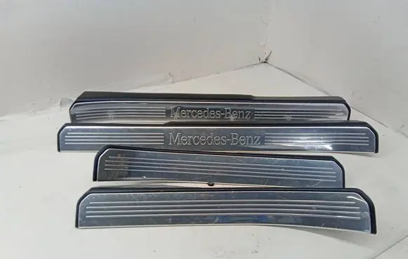 Mercedes-Benz S W221 Other sill/pillar trim element A2216800235 A2216800135 A2216800535