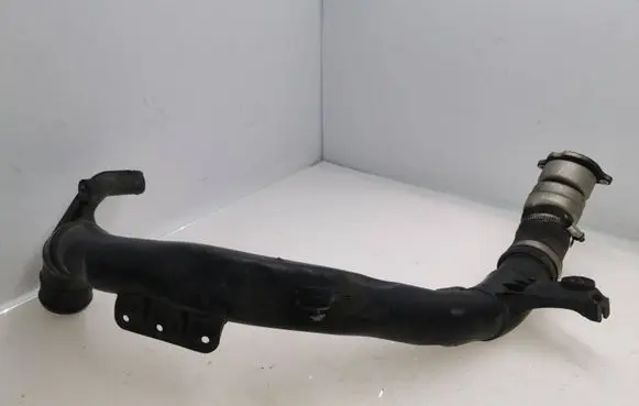 Volkswagen Tiguan Intercooler hose/pipe 5N0145840C 5N0145828D