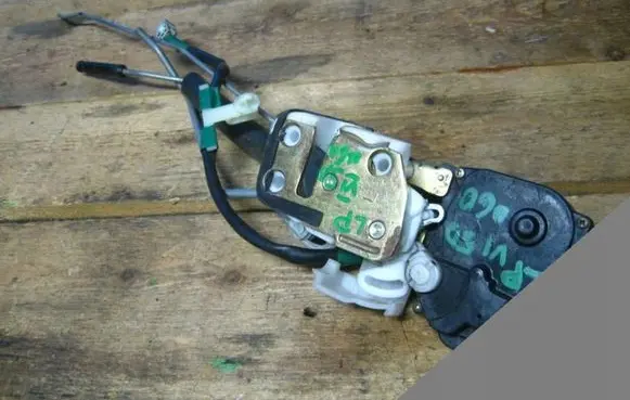 Honda Civic Front door lock