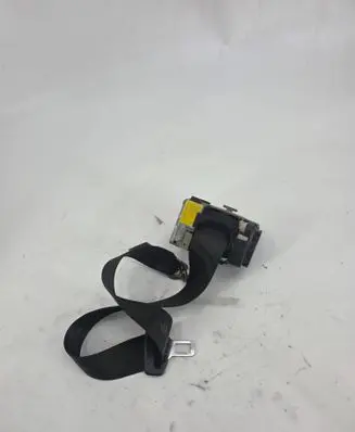 Audi A6 S6 C5 4B Rear seatbelt 60386 040135