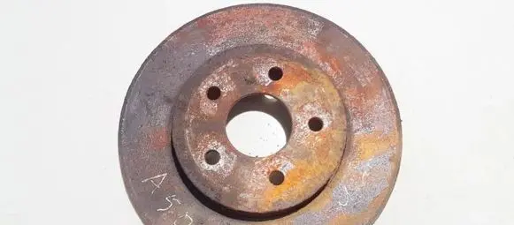 Ford Mondeo Mk III Rear brake disc neventiliuojamas