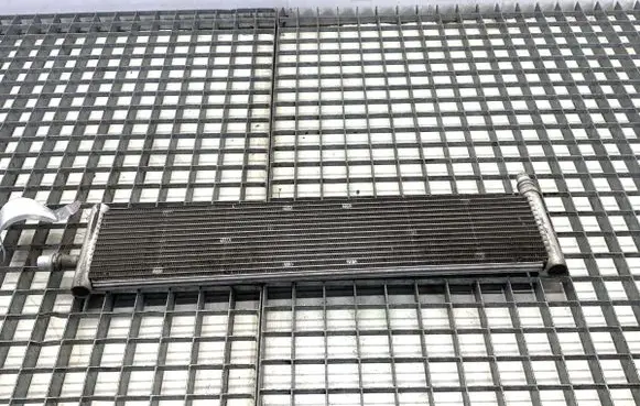 BMW 5 G30 G31 G38 Coolant radiator 8596124