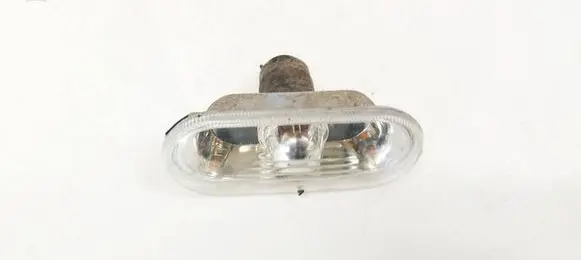 Volkswagen Golf IV Front fender indicator light 1J0949117