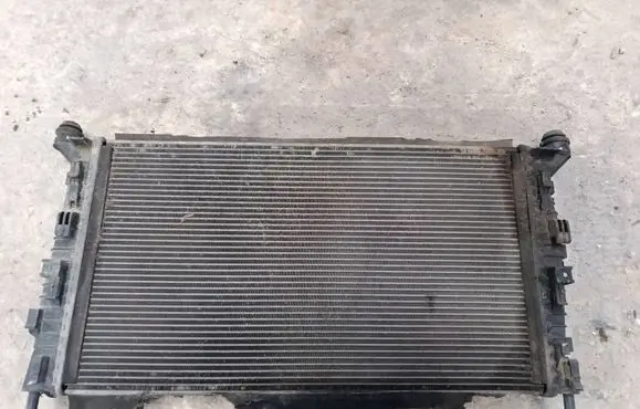 Ford Focus Coolant radiator