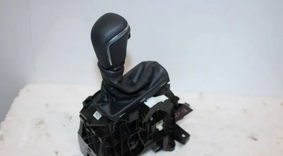 Toyota Corolla Cross Gear selector 