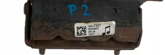 Gearbox mounting bracket