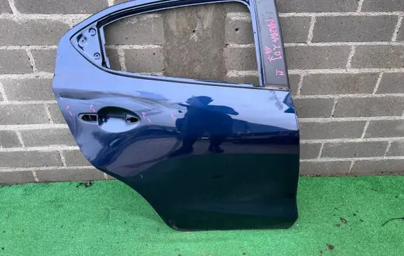 Mazda 2 Rear door 