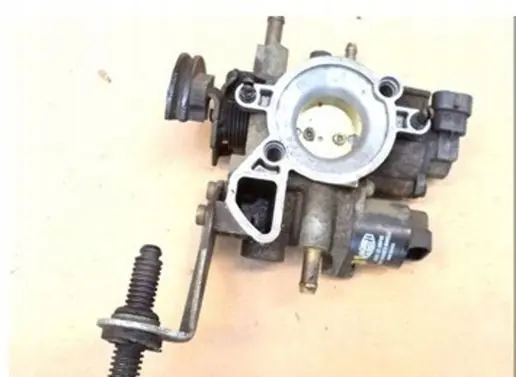 Renault Twingo I Throttle valve