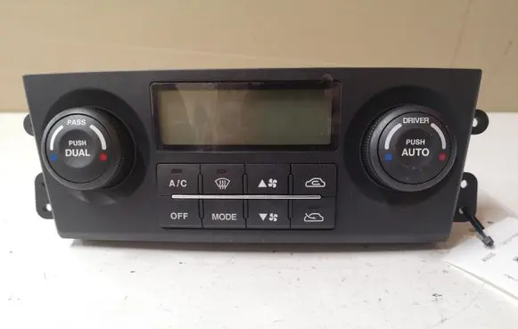 KIA Sorento Climate control unit 972503E760 C800JD6BB