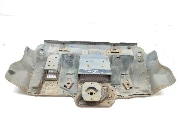 Toyota Land Cruiser (J150) Engine splash shield/under tray