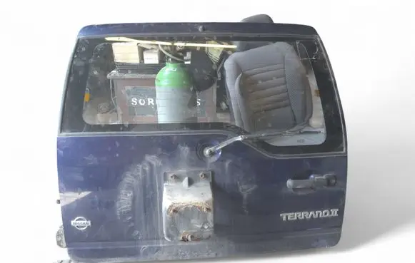 Nissan Terrano Tailgate/trunk/boot lid
