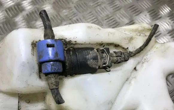 Opel Zafira A Windscreen/windshield washer pump 1009550006