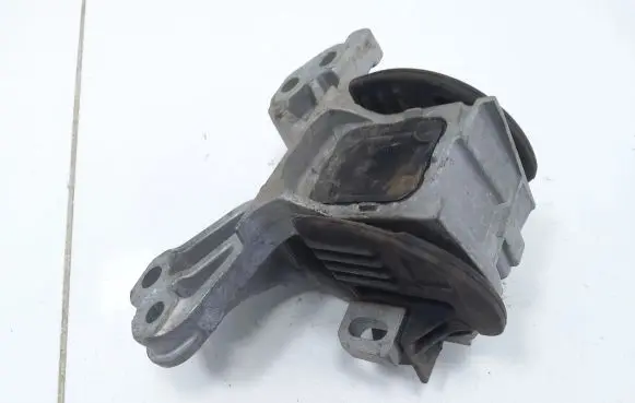 Peugeot 407 Engine mount bracket 326B95