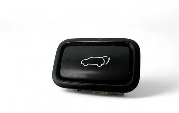 KIA Sportage Tailgate/boot open switch button 96740A9100WK