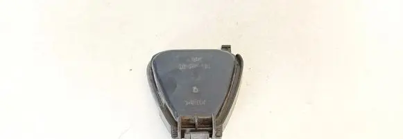 Headlight/headlamp dust cover