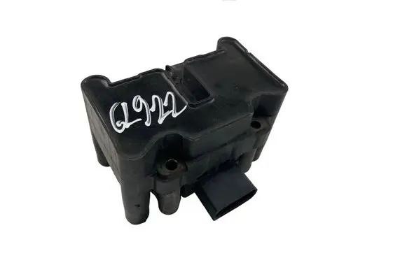 Volkswagen Golf VIII High voltage ignition coil 032905106E