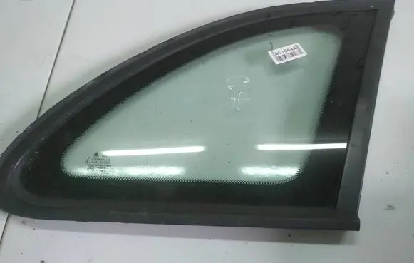 Skoda Fabia Mk2 (5J) Rear side window AS2