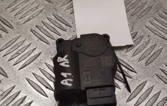 Audi A1 Air flap motor/actuator 2Q0907511F