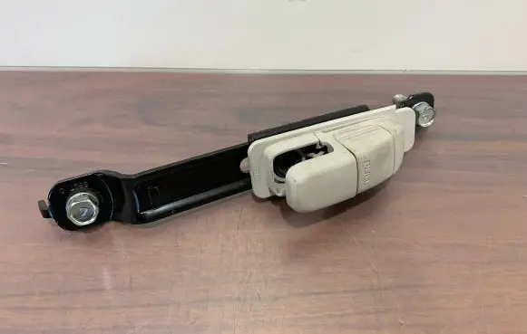 Subaru Ascent Seat belt adjustment rail T168A07175