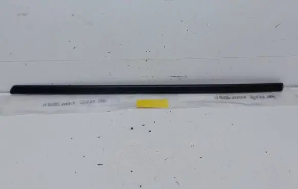 Mercedes-Benz G W463 2nd Gen Fender trim (molding) A4636982900