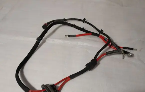 Audi Q8 Positive cable (battery) 4M0971225CS