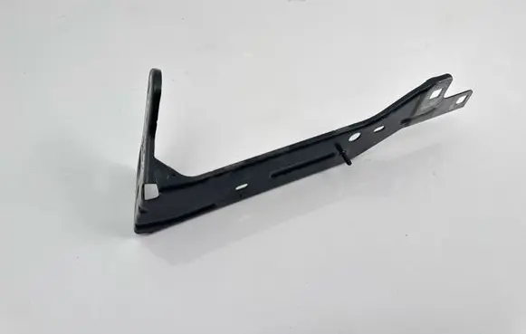 Alfa Romeo Giulia Fender mounting bracket 50532789