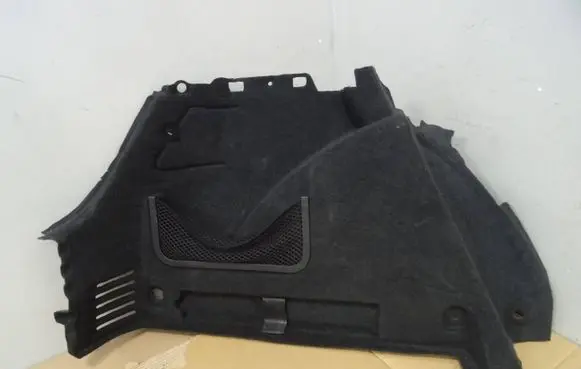 Seat Leon (1P) Tailgate/trunk side cover trim