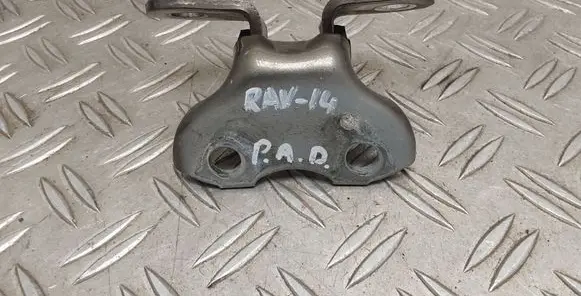 Toyota RAV 4 (XA40) Front door lower hinge 