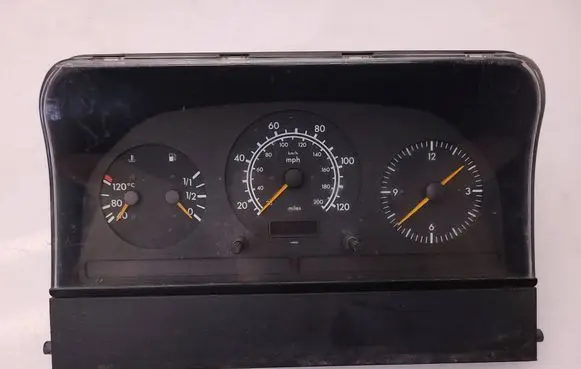 Mercedes-Benz Sprinter W901 W902 W903 W904 Speedometer (instrument cluster) 0005425501 MB0005425501 43474