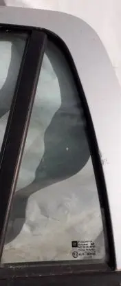Opel Astra G Rear vent window glass 