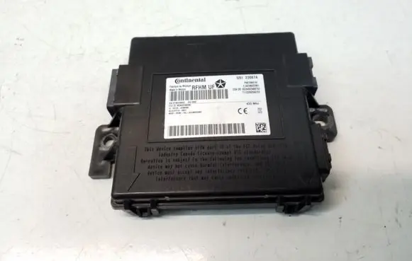 Chrysler 200 Keyless (KESSY) go control unit/module 526123087A 681155691AI