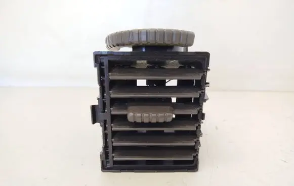 Nissan X-Trail T30 Dash center air vent grill 68751EQ000 PK62