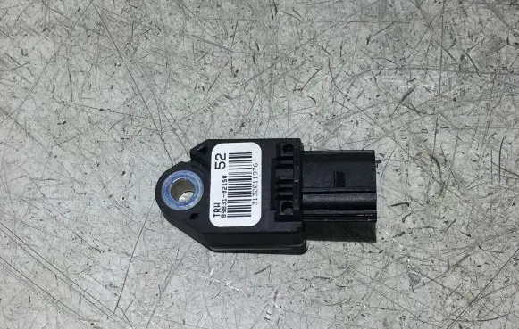 Toyota Auris E180 Airbag deployment crash/impact sensor 8983102150