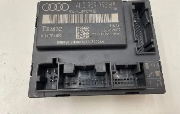 Audi Q7 4L Door control unit/module 4L0959793B 4L0910793B 0033TFJ0001